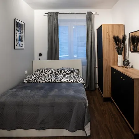 Loftowy Na łazarzu Apartament *